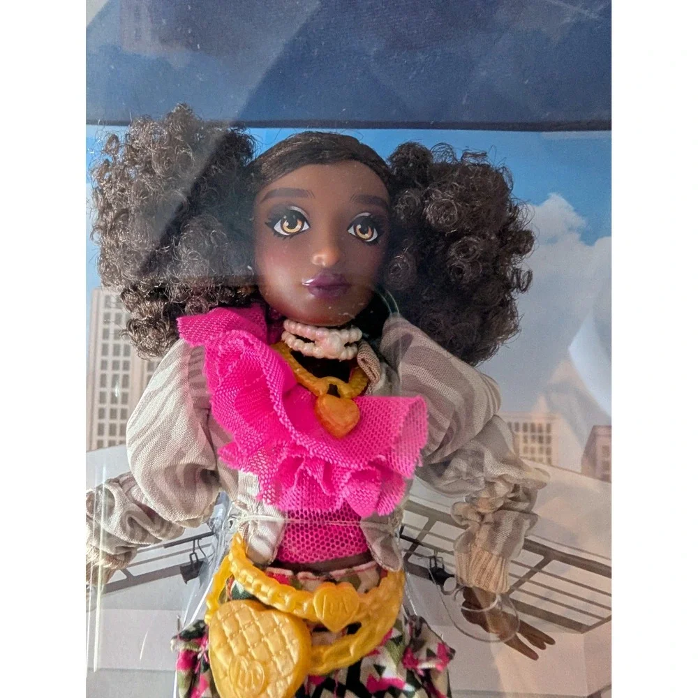LUV Premium Fashion Doll‎ - Landynn New 10